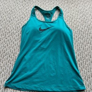Women’s Nike Top